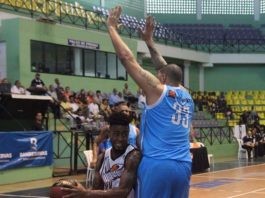 Huracanes consiguen tercera victoria en línea en los Intercircuitos