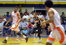 Huracanes vencen a los Cañeros en Higüey
