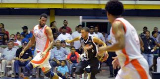 Huracanes vencen a los Cañeros en Higüey