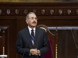 Piden investigación sobre fondos de campaña del presidente Medina en República Dominicana