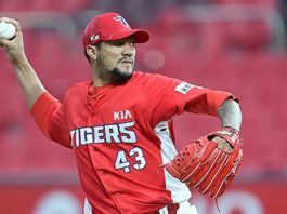 Héctor Noesí llega a 14 triunfos seguidos en la Liga Coreana