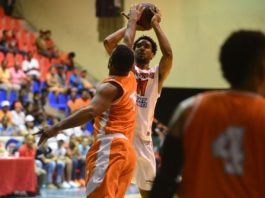 Leones empatan en el primer lugar al vencer a Cañeros