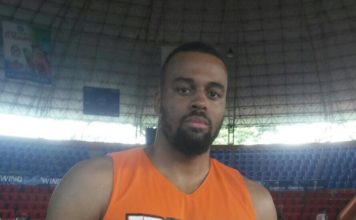 Indios anuncian a Julian Vaunghn como nuevo refuerzo