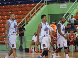 Kevin Pérez se crece ante Leones en victoria de Titanes