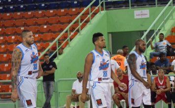 Kevin Pérez se crece ante Leones en victoria de Titanes