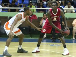 Leones ganan su primero del playoff semifinal