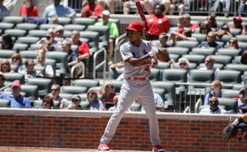 Magneuris Sierra hace historia con los Cardenales