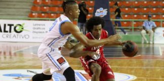 Downey y Fortuna lideran barrida de Leones sobre Titanes