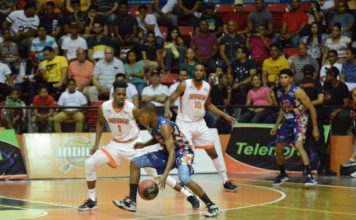 Reales sorprenden a Indios en el Mario Ortega