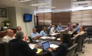 Lic. Vitelio Mejía encabeza su primera reunión como presidente de LIDOM