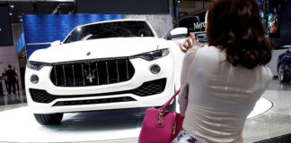 Una familia ofrece a su futura niñera un salario de 129.000 dólares anuales y una vida de ricos