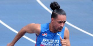 Luguelín Santos gana medalla de oro en los 400 metros planos en la XXIX Olimpíada Universitaria de Taipéi