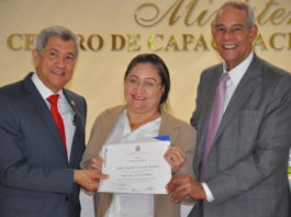 CAPGEFI y Gabinete Políticas Sociales de la Vicepresidencia realizan graduación