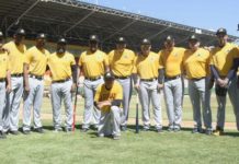 Lino Rivera dirige prácticas de las Águilas Cibaeñas