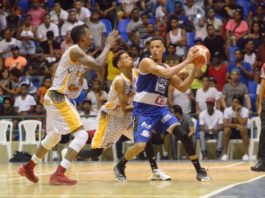 La Cancha inicio con triunfo en baloncesto superior de Moca