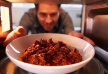 ¿Cuál es la razón científica de que algunos platos sepan mejor al día siguiente?