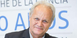 “El universo no es infinito y tiene forma de balón de fútbol”