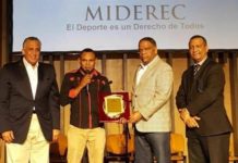 Club Luz y Progreso es reconocido por Miderec en sus 50 años de fundado