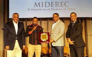 Club Luz y Progreso es reconocido por Miderec en sus 50 años de fundado