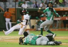 Estrellas propinan octava derrota seguida a los Toros