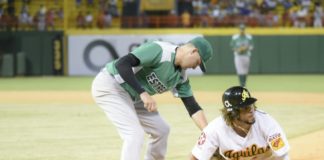 Con defensa y pitcheo Estrellas blanquean a las Águilas