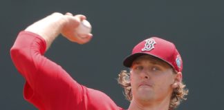 Pitcher Justin Haley repite como importado del Escogido