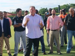 Junta Directiva Toros del Este recibe al dirigente Pat Murphy