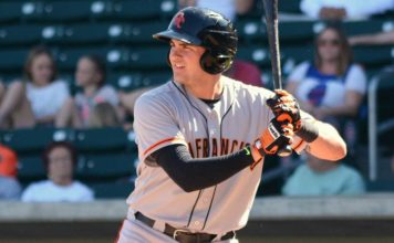 Estrellas contratan al inicialista Ryder Jones