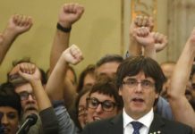 Puigdemont y cinco exconsejeros se refugian en Bruselas