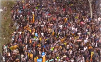 El ‘Parlament’ declara la independencia de Cataluña