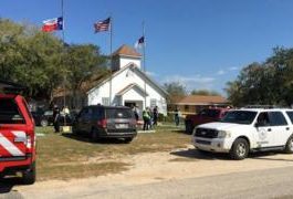 Reportan al menos 27 muertos y decenas de heridos por un tiroteo en una iglesia cercana a San Antonio, Estados Unidos