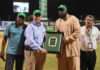 Estrellas reconocen a Vladimir Guerrero por trayectoria en el béisbol