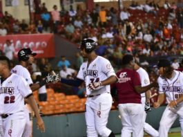 Jiménez guía a Gigantes a aplastante victoria sobre el Licey