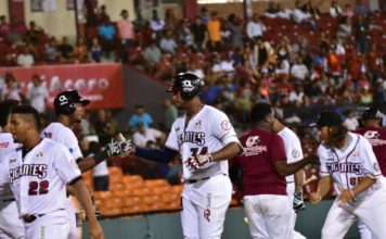Jiménez guía a Gigantes a aplastante victoria sobre el Licey
