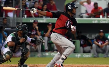 Leones vencen Estrellas con jonrones de Marte y Cordero
