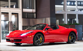 Detienen a ladrón de un Ferrari cuando pedía para gasolina