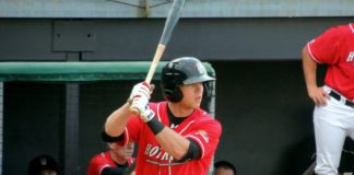 Estrellas contratan a “utility” Grant Kay