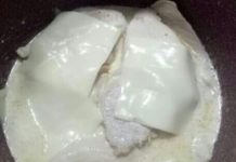 Pechugas de pollo en salsa de nata y queso