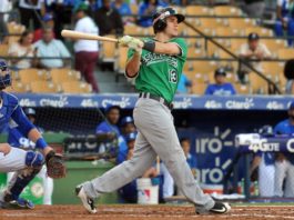 Estrellas contratan al inicialista Jason Krizan