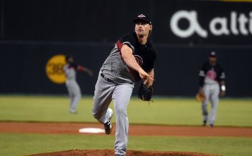 Leones frenan racha negativa al vencer a las Estrellas