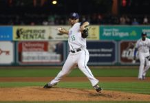 Escogido contrata al relevista Matt Pierpont