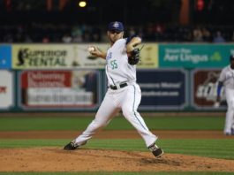 Escogido contrata al relevista Matt Pierpont