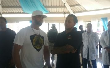 Peloteros Carlos Martínez y Albert Pujols auspician operativos médicos en varias comunidades de Puerto Plata