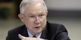 El Departamento de Justicia, dispuesto a nombrar a un fiscal especial que investigue a Clinton