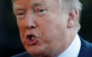 Pentágono retuitea por “error” tuit que pedía la renuncia de Trump