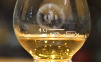 El trago de whisky escocés más caro del mundo que resultó ser falso