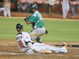 Estrellas frenan racha ganadora de los Toros