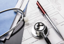 Capacitan para aprobar examen médico en Estados Unidos