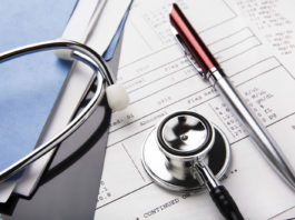 Capacitan para aprobar examen médico en Estados Unidos