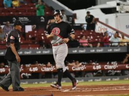 Escogido vence a los Gigantes y sigue en cuarto lugar